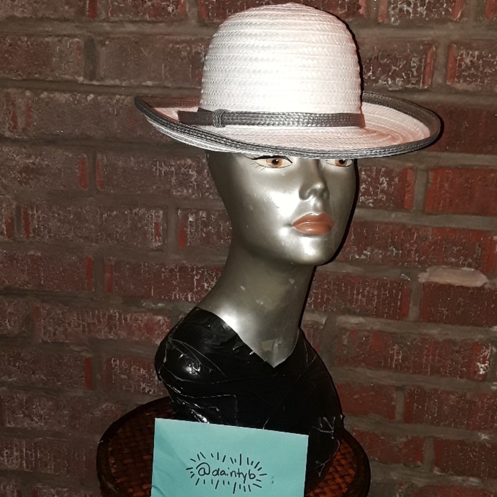 Vintage Sandra of New York Straw Hat